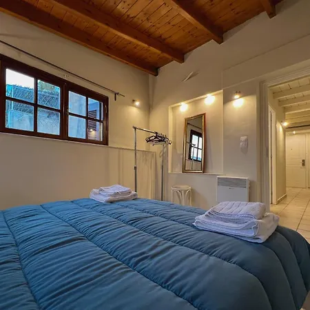 Appartement In Psiri - *